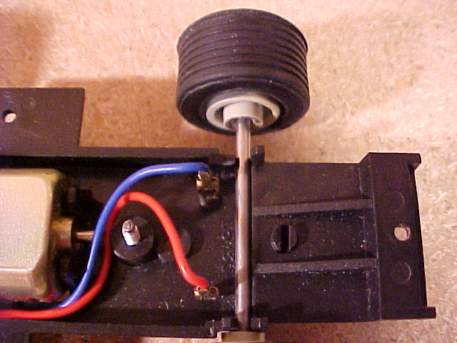 Broken axle mount